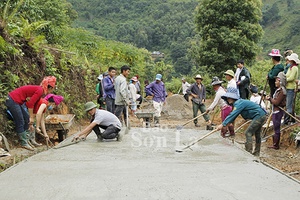 Nông dân Sơn La chung tay xây dựng nông thôn mới