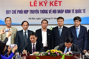 Ký kết Quy chế phối hợp truyền thông về hội nhập kinh tế quốc tế