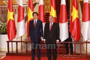 Truyền thông Nhật Bản đưa nổi bật chuyến công du Việt Nam của Thủ tướng Shinzo Abe