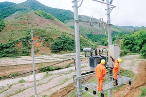 Công ty điện lực Sơn La: Cấp điện cho 260 hộ dân xã Đứa Mòn