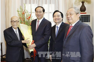 Chủ tịch nước Trần Đại Quang thăm, chúc Tết các trí thức tiêu biểu của thủ đô Hà Nội