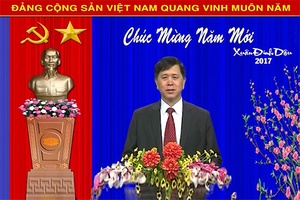 Đồng chí Cầm Ngọc Minh, Phó Bí thư tỉnh ủy, Chủ tịch UBND tỉnh chúc Tết nhân dịp xuân Đinh Dậu 2017