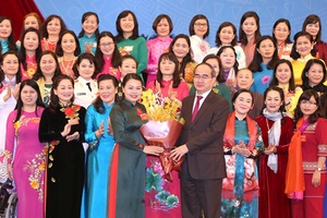 Bế mạc Đại hội đại biểu Phụ nữ toàn quốc lần thứ XII