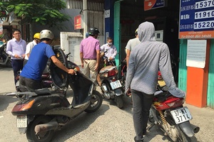 Giá xăng RON 92 giảm hơn 700 đồng/lít