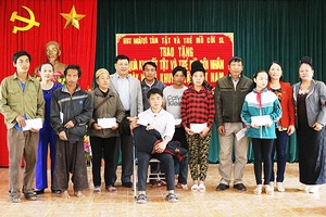 Quan tâm, chia sẻ giúp người khuyết tật vượt lên số phận