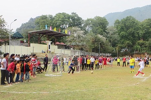 Thuận Châu: Giải bóng đá thiếu niên, nhi đồng năm 2017