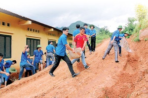 Thi đua học tập, lao động, sáng tạo, xung kích, tình nguyện vì cộng đồng