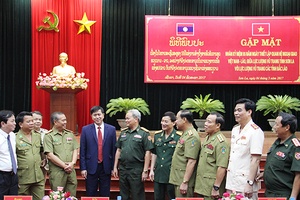 Gặp mặt nhân kỷ niệm 55 năm Ngày thiết lập quan hệ ngoại giao Việt Nam - Lào, giữa lực lượng vũ trang tỉnh Sơn La với lực lượng vũ trang các tỉnh Bắc Lào