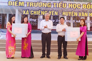 Bàn giao công trình điểm Trường Tiểu học Bống Hà