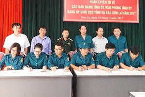 Đảng ủy Khối các cơ quan tỉnh: Khai mạc huấn luyện tự vệ năm 2017