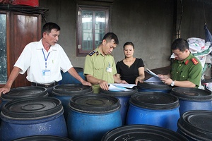 Tăng cường kiểm tra các cơ sở sản xuất và kinh doanh rượu