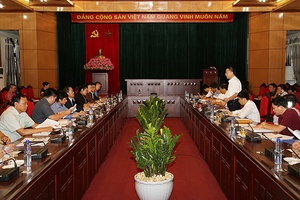 Đoàn công tác của Văn phòng Quốc hội nước CHDCND Lào làm việc tại tỉnh ta