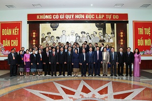 Đồng chí Pany Yathotu, Ủy viên Bộ Chính trị Đảng Nhân dân cách mạng Lào, Chủ tịch Quốc hội nước CHDCND Lào sang thăm và dự các hoạt động trong “Năm đoàn kết hữu nghị Việt Nam - Lào 2017” được tổ chức tại tỉnh ta