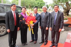 Đồng chí Nguyễn Thị Kim Ngân, Ủy viên Bộ Chính trị, Chủ tịch Quốc hội thăm và dự các hoạt động trong “Năm đoàn kết hữu nghị Việt Nam - Lào 2017” tổ chức tại tỉnh ta