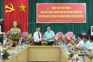 Ký kết chương trình hợp tác trong lĩnh vực cây xanh, hoa đô thị