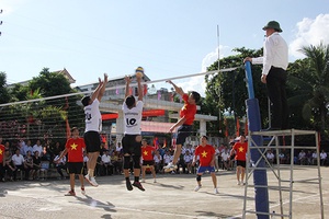 Giao lưu văn nghệ, thể dục thể thao giữa huyện Sông Mã và huyện Mường Ét, tỉnh Hủa Phăn