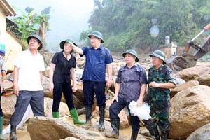 Phó Thủ tướng Trịnh Đình Dũng: Khẩn trương tập trung tìm kiếm những người mất tích