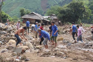 Mường La gồng mình chống lũ