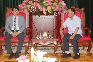 Thường trực tỉnh ủy tiếp Tổng giám đốc Công ty TNHH năng lượng xanh Dohwa