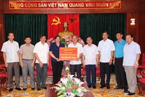 Tỉnh Tuyên Quang hỗ trợ 300 triệu đồng khắc phục hậu quả mưa lũ tại huyện Mường La