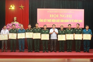 Hội nghị tổng kết thực hiện Luật  Dân quân tự vệ năm 2009   