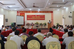 Tập huấn phương pháp xây dựng, nhân rộng Câu lạc bộ liên thế hệ tự giúp nhau