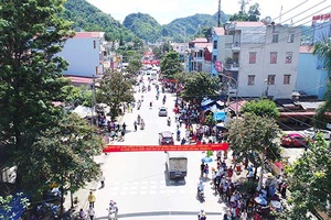 Mộc châu: Lượng du khách tham quan du lịch tăng cao