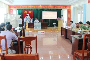 Mở thầu hồ sơ đề xuất kỹ thuật gói thầu số 10 - Thi công xây lắp đoạn từ cầu 308 đến cầu Dây Văng Dự án kè suối Nặm La - Thành phố (giai đoạn II)