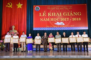 Trường Đại học Tây Bắc khai giảng năm học mới