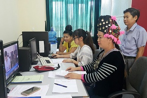Đưa thông tin về vùng đồng bào dân tộc thiểu số   