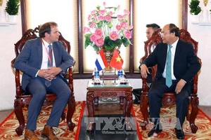 Thủ tướng Nguyễn Xuân Phúc tiếp Phó Cao Ủy Chương trình Đồng bằng Hà Lan