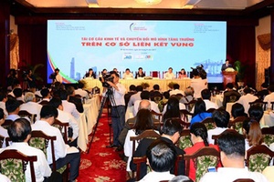 Tái cơ cấu kinh tế và chuyển đổi mô hình tăng trưởng trên cơ sở liên kết vùng