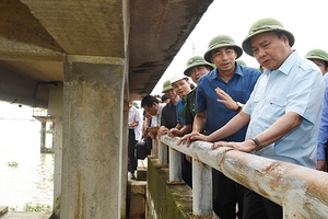 Thủ tướng chỉ đạo tập trung khắc phục hậu quả mưa lũ