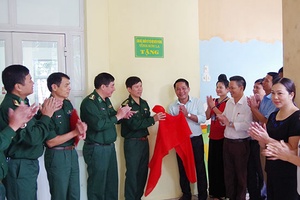 Bộ Chỉ huy BĐBP tỉnh: Khánh thành, bàn giao nhà bếp ăn bán trú Trường Mầm non Nặm Păm   