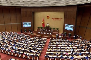 ​Đề nghị Chính phủ tiết giảm mạnh chi ngân sách nhà nước cho khánh tiết, hội thảo, lễ hội ​