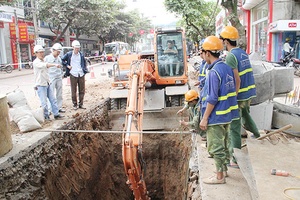 Đẩy nhanh tiến độ thi công Dự án hệ thống thoát nước và xử lý nước thải Thành phố