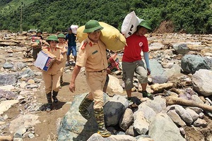 Xây dựng hình ảnh người chiến sĩ cảnh sát giao thông thanh lịch, thân thiện   