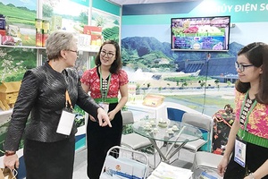 Quảng bá, giới thiệu các sản phẩm của Sơn La tại Tuần lễ cấp cao APEC 2017   