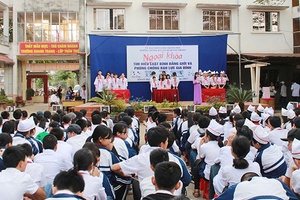 Ngoại khóa “Tuyên truyền về bình đẳng giới và phòng, chống bạo lực gia đình” 