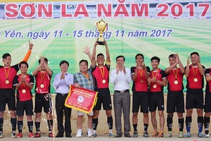 Giải Vô địch Bóng đá nam thanh niên tỉnh Sơn La năm 2017