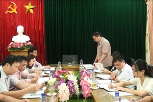 Ban Dân tộc HĐND tỉnh giám sát việc cấp kinh phí thực hiện hỗ trợ phát triển cây ăn quả trên địa bàn huyện Quỳnh Nhai
