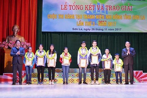 Tổng kết và trao giải cuộc thi Sáng tạo thanh thiếu niên, nhi đồng tỉnh Sơn La lần thứ 3, năm 2017