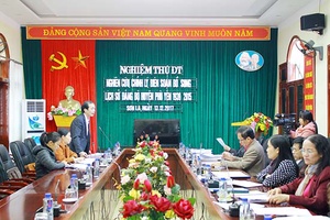 Nghiệm thu đề tài “Nghiên cứu, chỉnh lý, biên soạn, bổ sung lịch sử Đảng bộ huyện Phù Yên 1939-2015”