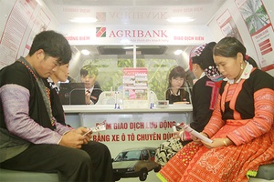 Agribank tỉnh triển khai Đề án điểm giao dịch lưu động bằng ô tô chuyên dùng