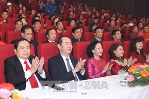 Chủ tịch nước dự chương trình nghệ thuật “Sức mạnh nhân đạo”