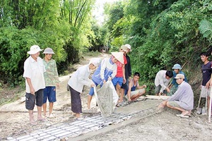 Đảng bộ xã Yên Hưng tăng cường công tác kiểm tra, giám sát