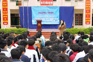 Trung tâm Hoạt động thanh thiếu niên: Tư vấn hướng nghiệp cho học sinh THPT