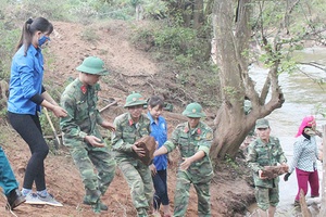 Chuyển biến trong học, làm theo Bác ở Đảng bộ Quân sự tỉnh