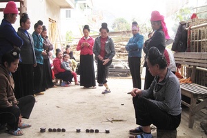 Tó má lẹ - trò chơi dân gian của dân tộc Thái