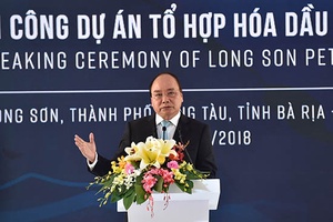 Thủ tướng Nguyễn Xuân Phúc dự lễ khởi công dự án trọng điểm Tổ hợp hóa dầu Miền Nam